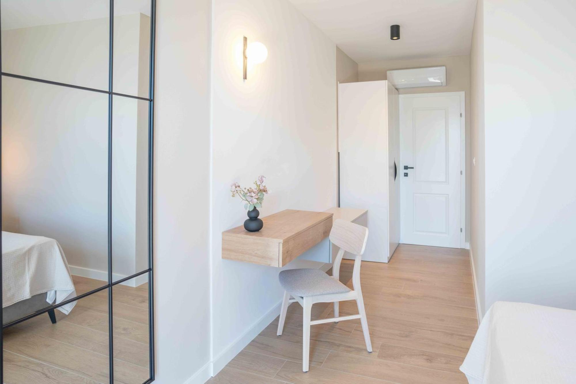 Sea View Apartment Gin Брела Екстериор снимка