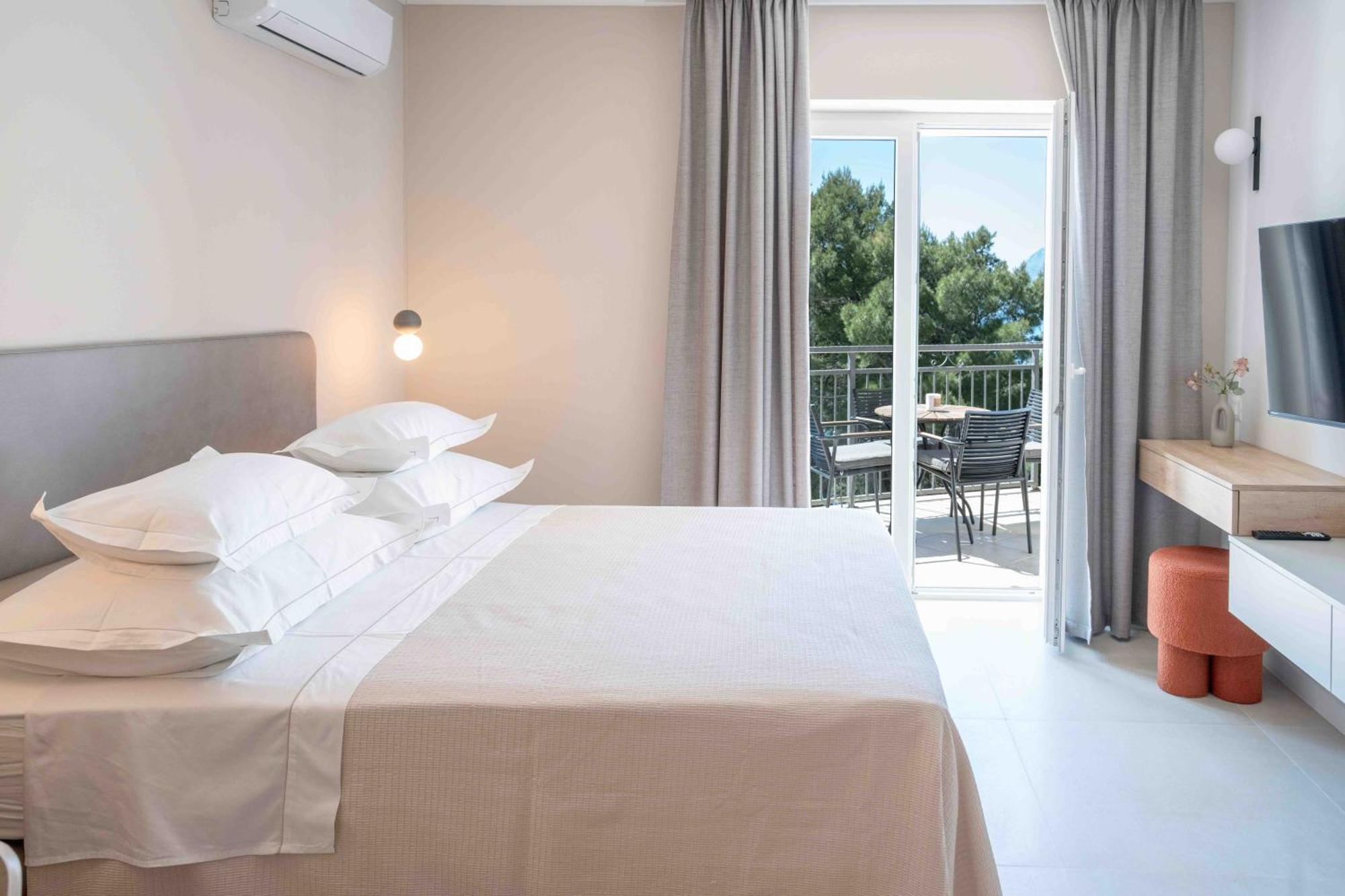 Sea View Apartment Gin Брела Стая снимка